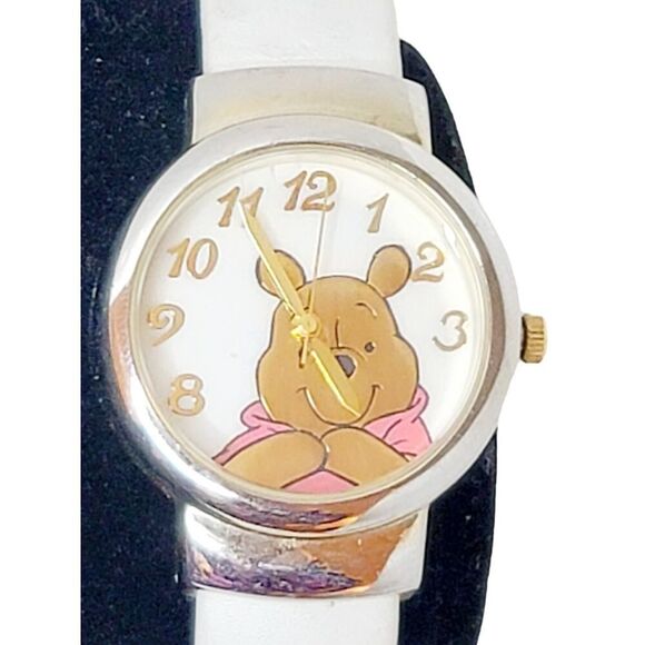 Disney Winnie the Pooh Bee Watch Womens 90s Watch White Bangle Band New Battery - Picture 1 of 7